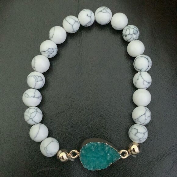 Teal Blue Stone Bracelet - Faux Drusy Druzy Quartz, Howlite Beads- Stretch NEW - Picture 9 of 10